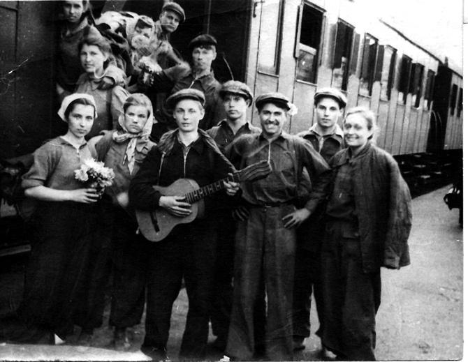 «Комсомольцы–беспокойные сердца!»–час истории ко Дню комсомола. Культура Калужской области
