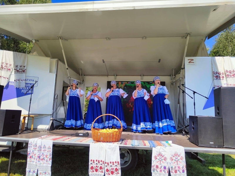 Районный праздник «Яблочный Спас» Культура Калужской области
