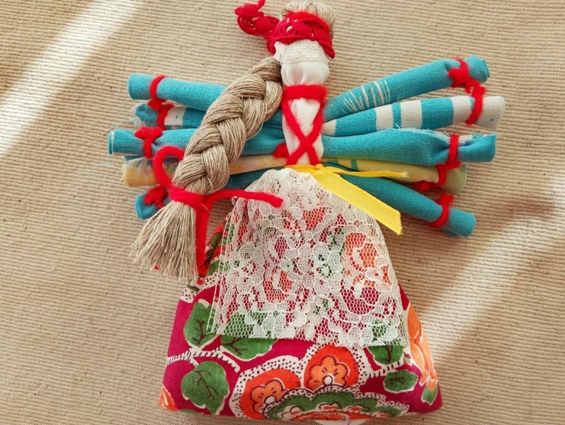 Мастер-класс по изготовлению куклы-скрутки «Десятиручка» Культура Калужской области