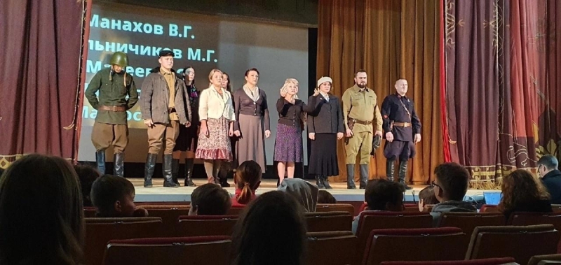 Литературно-художественный спектакль «Листая страницы войны» Культура Калужской области