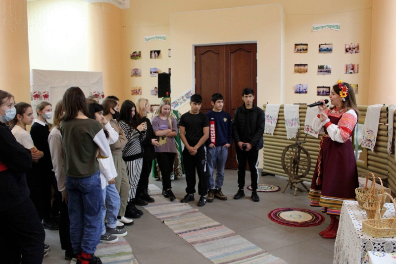 Познавательный час «Русские традиции» Культура Калужской области