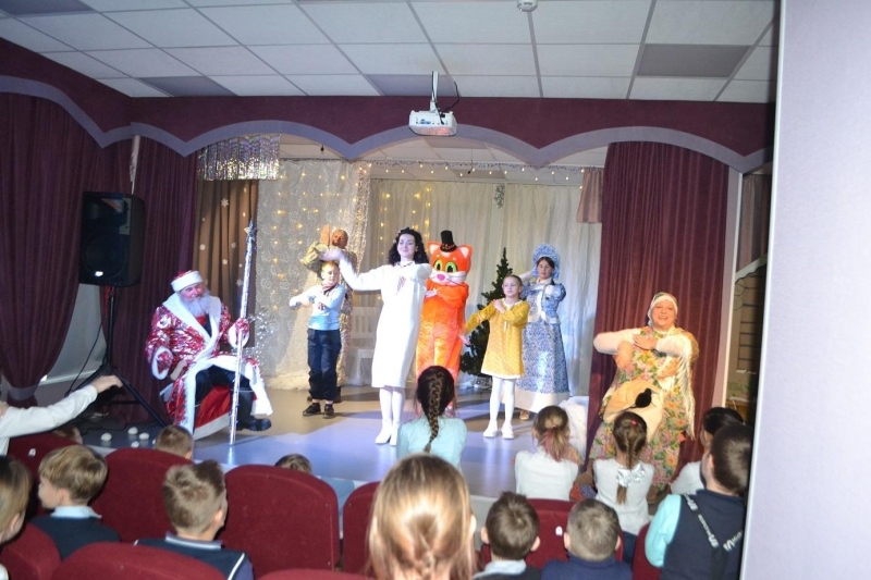 Спектакль «Новогоднее приключение Маши и Вити» Культура Калужской области