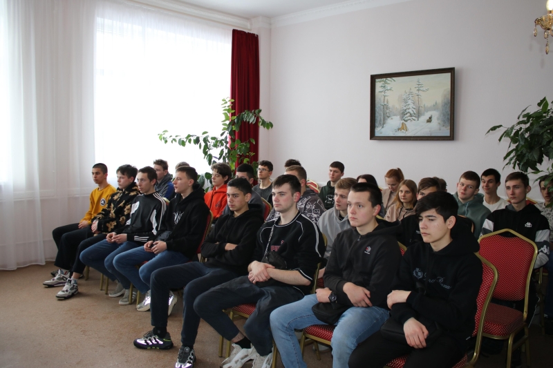 Литературный час «Когда учитель становится героем» Культура Калужской области