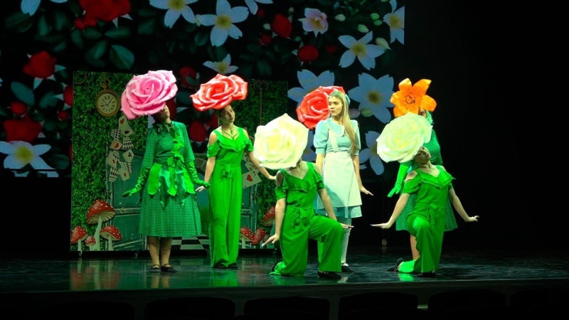 Спектакль «Алиса в стране чудес» Культура Калужской области