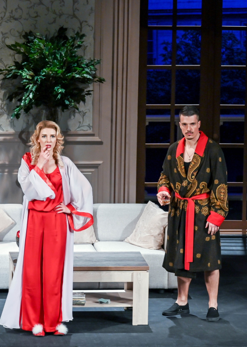 🎭 20 ноября в Калужском областном драматическом театре покажут мелодраму «Интимная комедия». Культура Калужской области