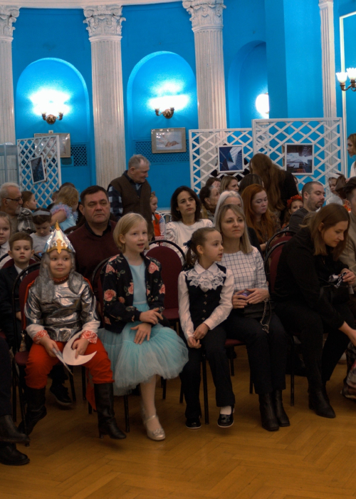 📕🪶 В понедельник, 17 ноября, в Калуге прошёл конкурс чтецов «Классика, прошедшая время», посвящённый поэзии Александра Сергеевича Пушкина. Культура Калужской области