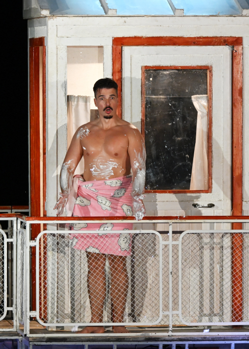 🎭 23 января на сцене Калужского областного драматического театра будет показан спектакль «12 стульев» Культура Калужской области