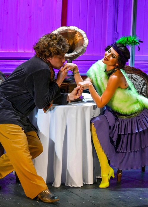 🎭 20 февраля на сцене Калужского областного драматического театра будет показан спектакль «12 стульев» Культура Калужской области