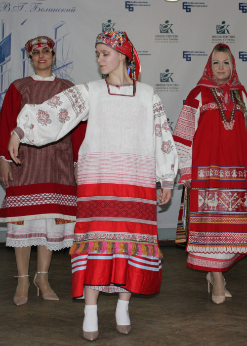 «Весеннее дефиле: Красота по-русски. Яркий перформанс». Культура Калужской области